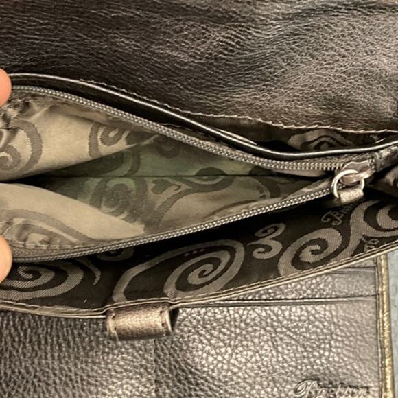 Brighton Large Bronze Pebbled Leather Silver Medallion Large Tri Fold Wallet - Picture 6 of 8
